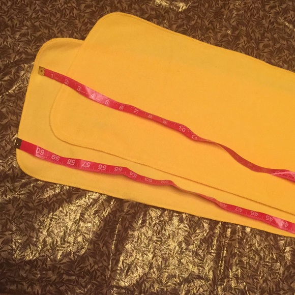 NWT scarves - Picture 3 of 8